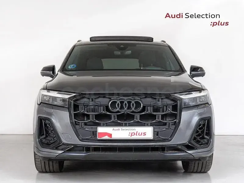 Usado Audi Q7 Premium 286 CV (210 kW) 2025 Gris / plata SUV