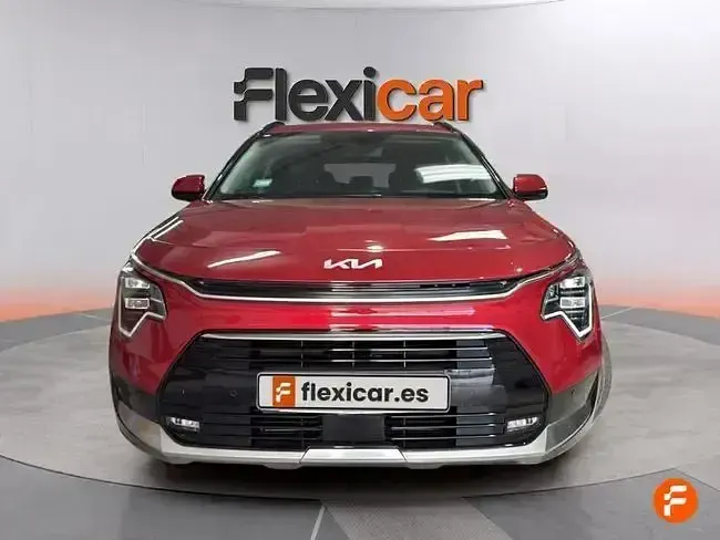 Usado Kia Niro 141 CV (103 kW) 2023 Rojo SUV