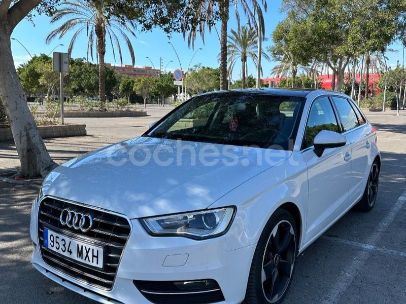 Blanco Usado 2013 Audi A3 Sportback Attraction Berlina | 13.900 € (Precio justo) - Imagen 1/4