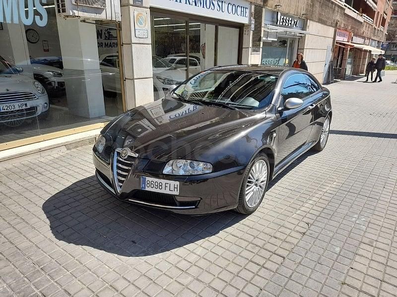 Usado Alfa Romeo GT 150 CV (110 kW) 2007 Negro Coupe