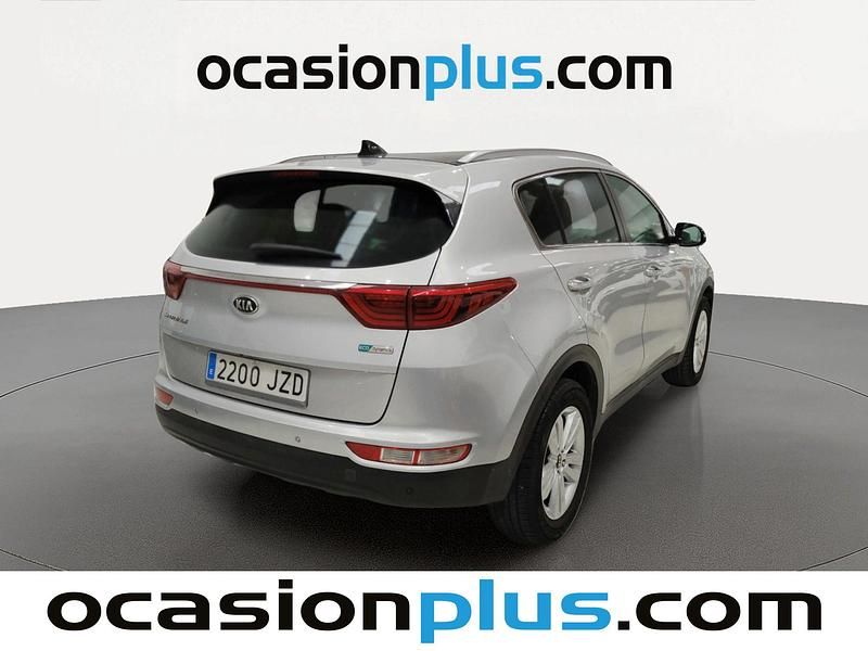 Usado Kia Sportage 115 CV (84 kW) 2017 Gris plata SUV