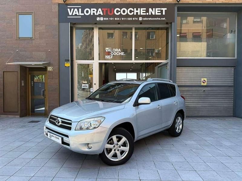 Gris / plata Usado 2008 Toyota RAV4 Executive SUV | 10.950 € (Un poco caro) - Imagen 1/4