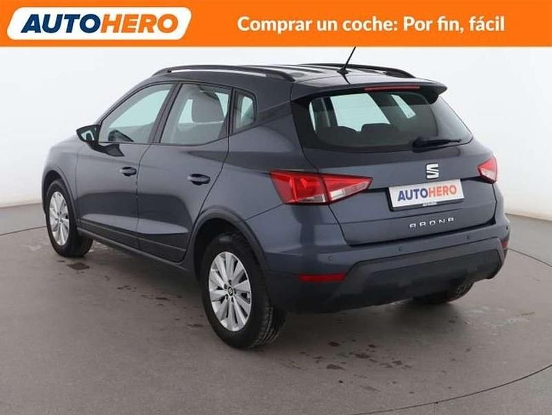 Usado Seat Arona Style 117 CV (86 kW) 2019 Gris SUV