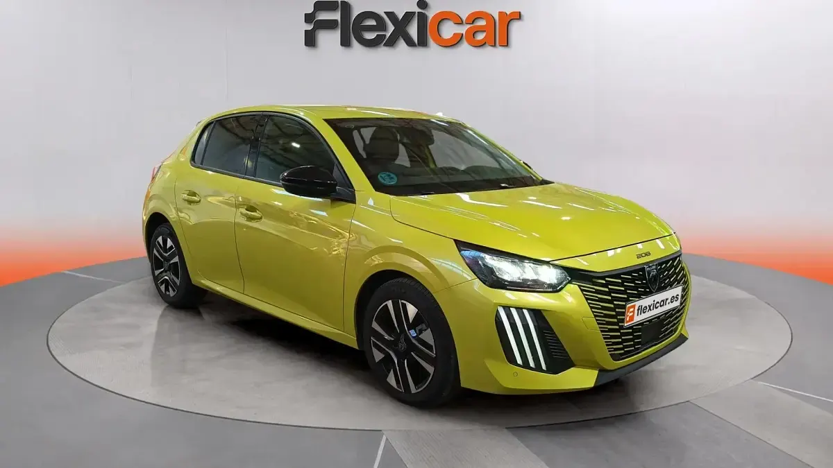 Usado Peugeot 208 Allure 101 HP (74 kW) 2025 Citadino
