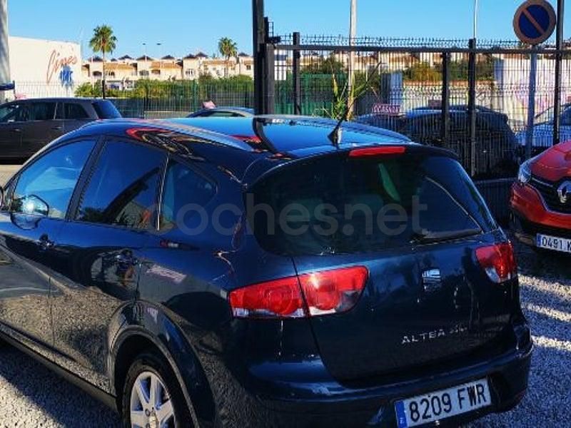 Usado Seat Altea XL 105 CV (77 kW) 2007 Azul Monovolumen