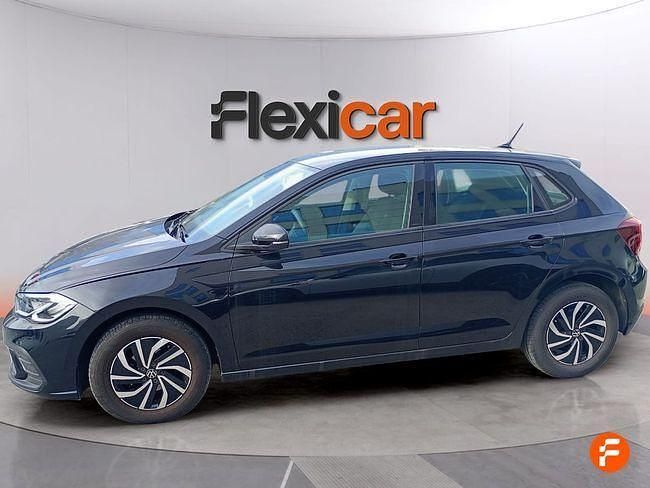 Usado VW Polo Life 95 CV (69 kW) 2022 Negro Utilitario