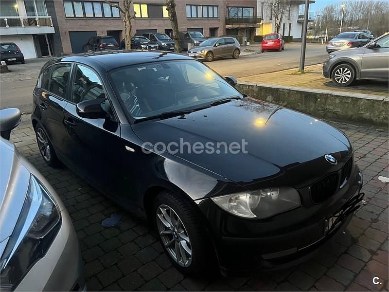 Negro Usado 2010 BMW 116 Utilitario | 6500 € (Precio justo) - Imagen 1/4