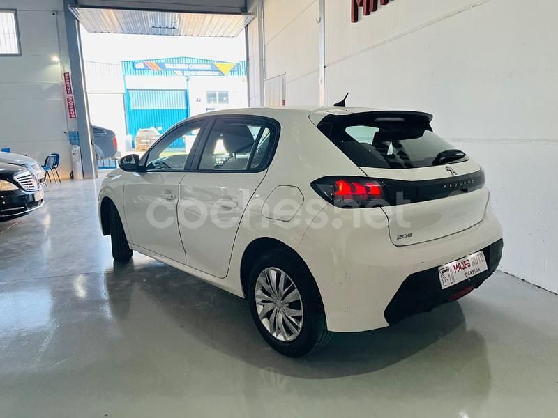 Usado Peugeot 208 Active 100 CV (73 kW) 2021 Blanco Utilitario