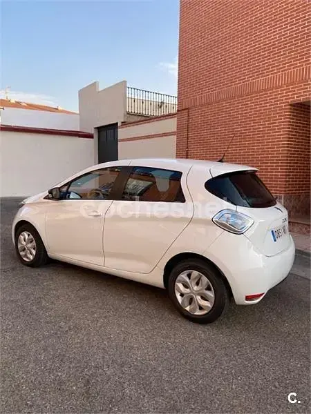 Usado Renault Zoe Life 64 kW (88 CV) 2015 Eléctrico Utilitario