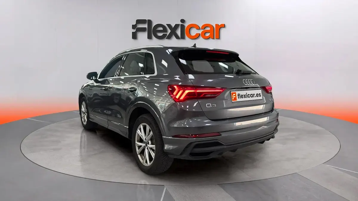 Usado Audi Q3 Premium 150 CV (110 kW) 2022 Gris SUV
