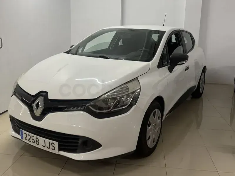 Usado Renault Clio IV Business 75 CV (55 kW) 2015 Blanco Berlina