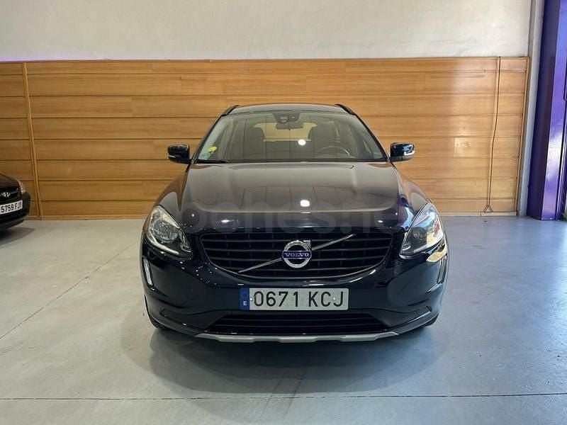 Usado Volvo XC60 Momentum 150 CV (110 kW) 2017 Azul SUV