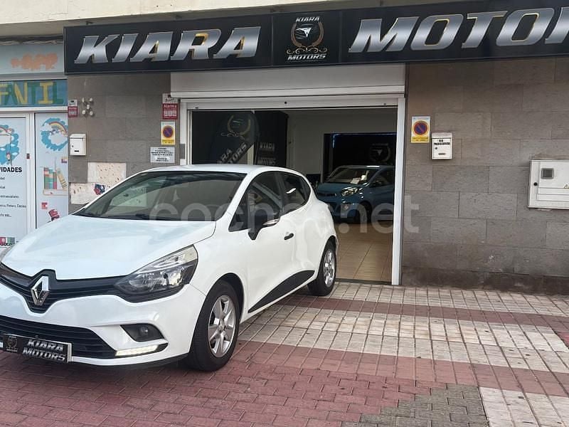 Usado Renault Clio GrandTour LIMITED 90 CV (66 kW) 2018 Blanco Familiar