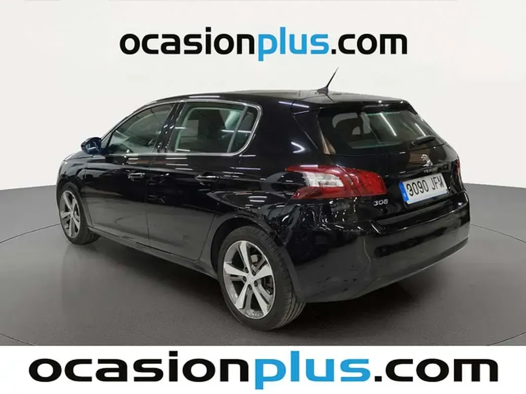 Usado Peugeot 308 Allure 131 CV (96 kW) 2015 Negro Utilitario