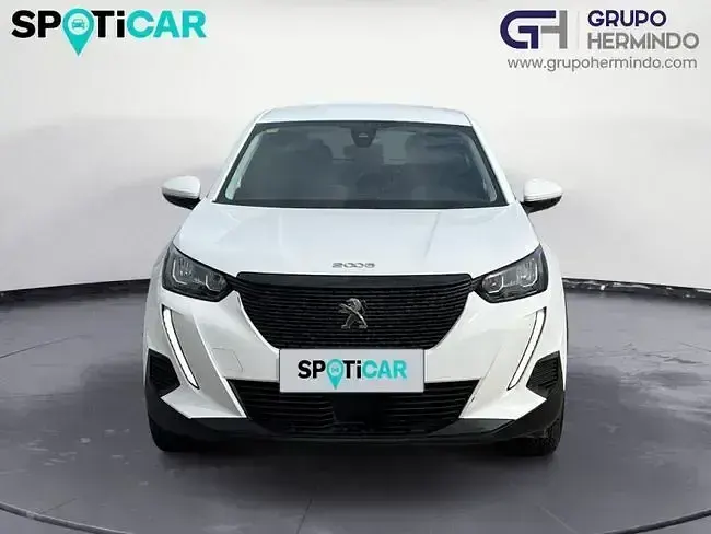 Usado Peugeot 2008 Active 100 CV (73 kW) 2020 Blanco SUV