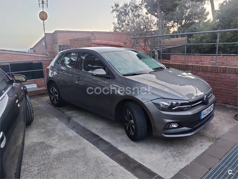 Usado VW Polo United 95 CV (69 kW) 2020 Gris / plata Utilitario