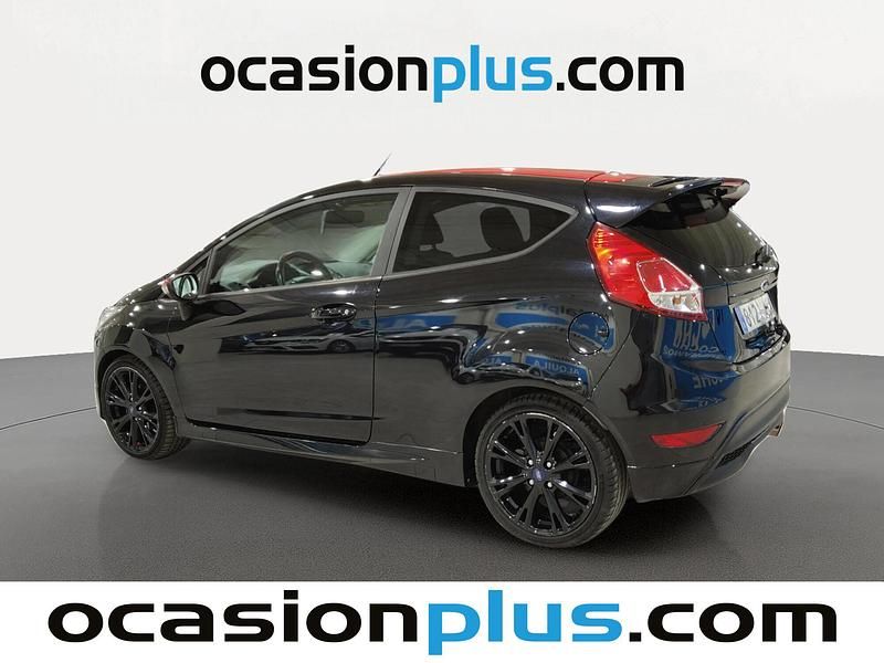Usado Ford Fiesta 140 CV (102 kW) 2015 Negro Utilitario