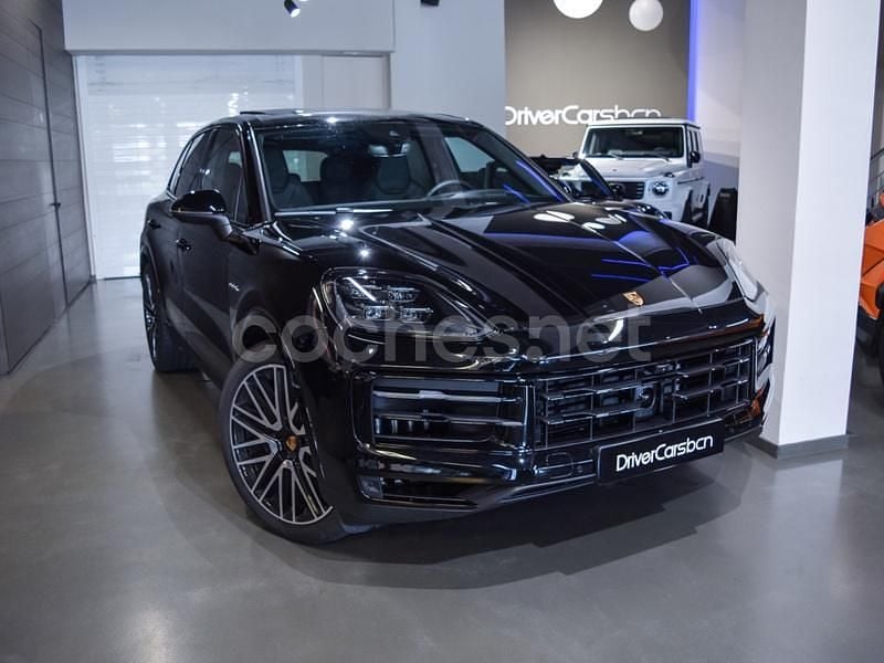 Negro Usado 2024 Porsche Cayenne SUV | 128.900 € - Imagen 1/4