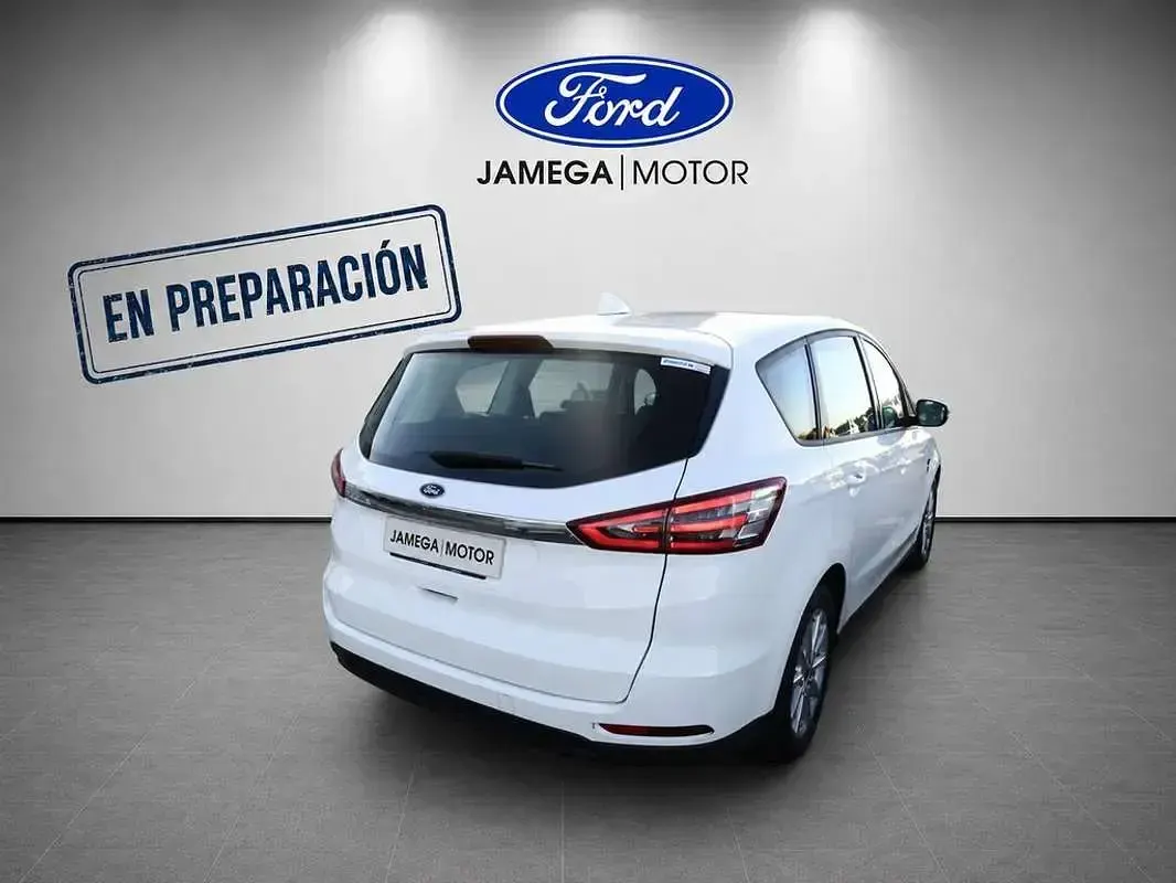 Usado Ford S-MAX Trend 150 CV (110 kW) 2021 Blanco Monovolumen