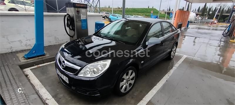 Usado Opel Vectra Elegance 122 CV (89 kW) 2006 Negro Berlina