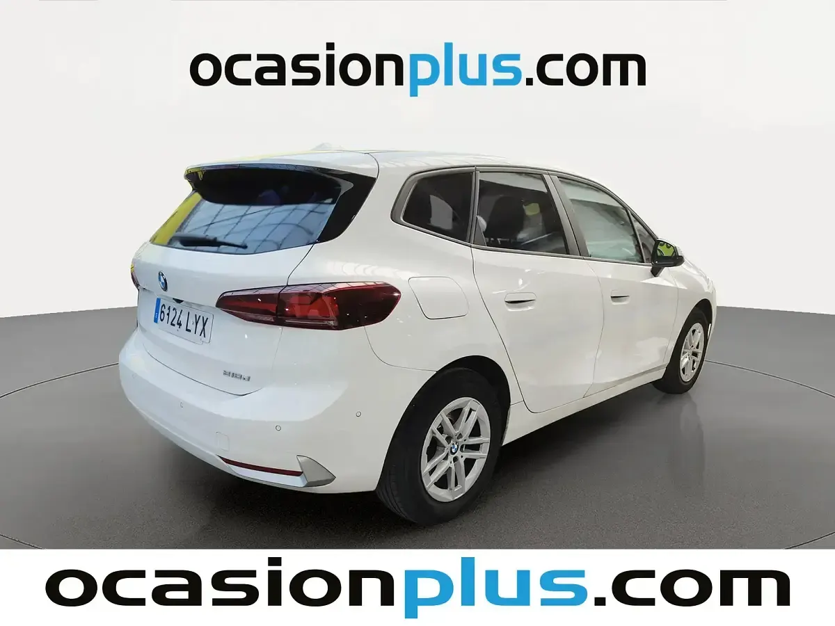 Usado BMW 218 Active Tourer 150 CV (110 kW) 2022 Blanco Monovolumen