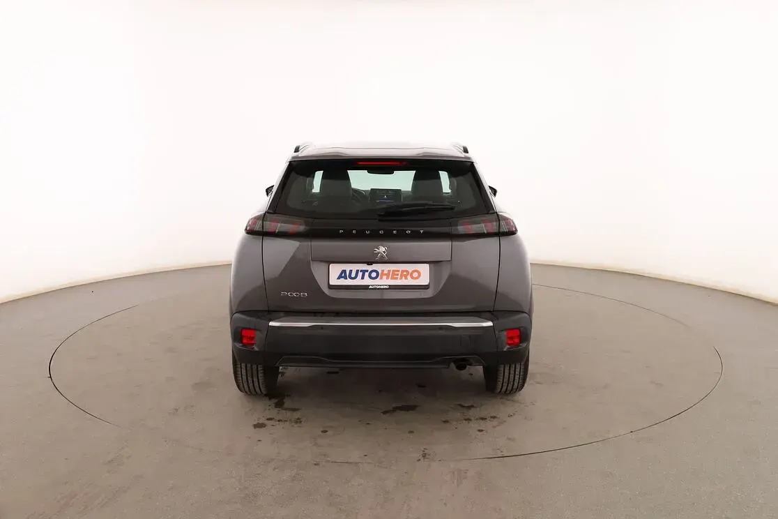 Usado Peugeot 2008 Allure 102 CV (75 kW) 2020 Gris SUV