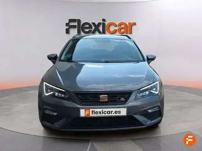 Usado Seat Leon FR 184 CV (135 kW) 2018 Gris Familiar