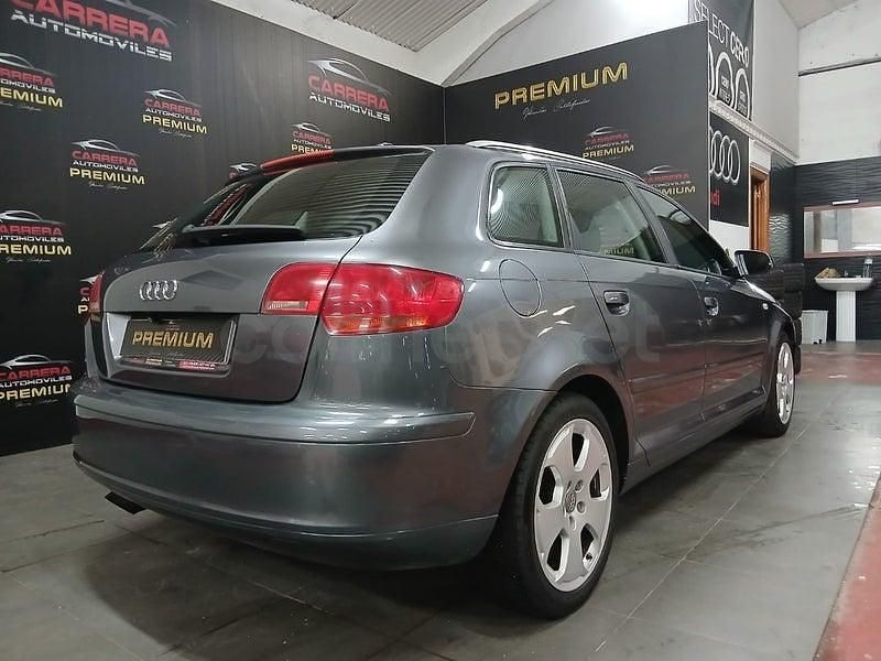 Usado Audi A3 Attraction 140 CV (102 kW) 2007 Gris / plata Utilitario