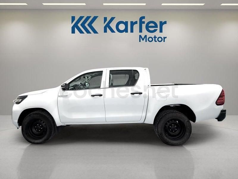 Käytetty Toyota HiLux 150 HP (110 kW) 2023 Valkoinen Nouto