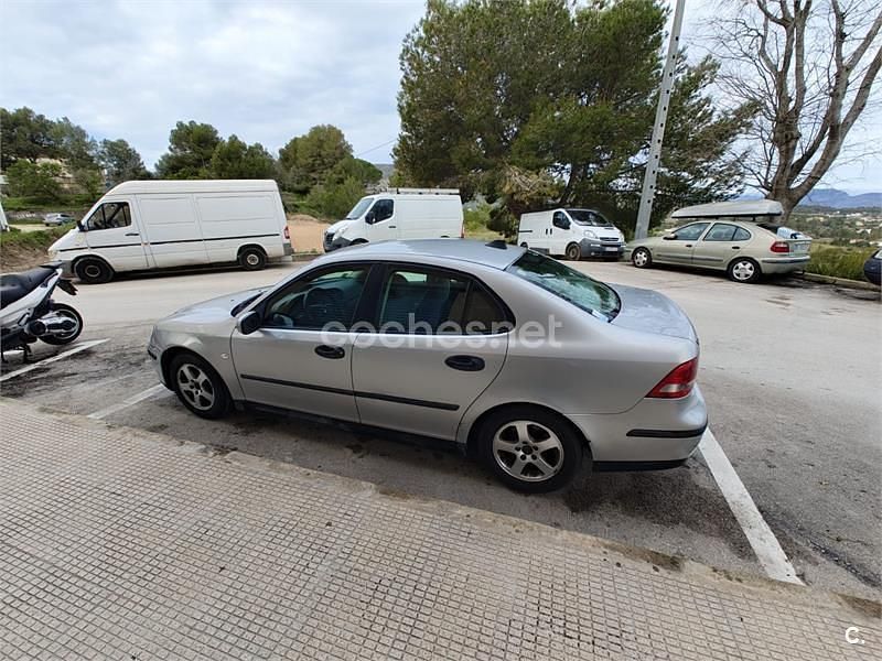 Usado Saab 9-3 Linear 125 CV (91 kW) 2004 Gris / plata Berlina