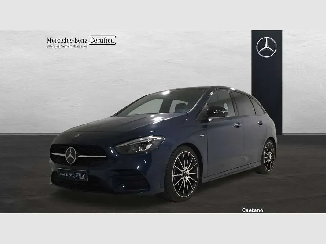 Usado Mercedes B180 116 CV (85 kW) 2021 Azul Utilitario