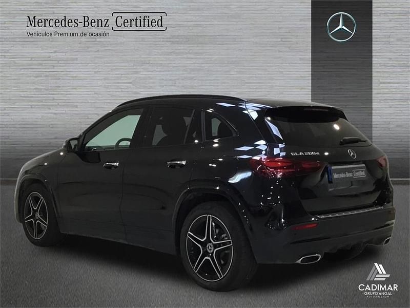 Usado Mercedes GLA200 150 CV (110 kW) 2024 Negro SUV