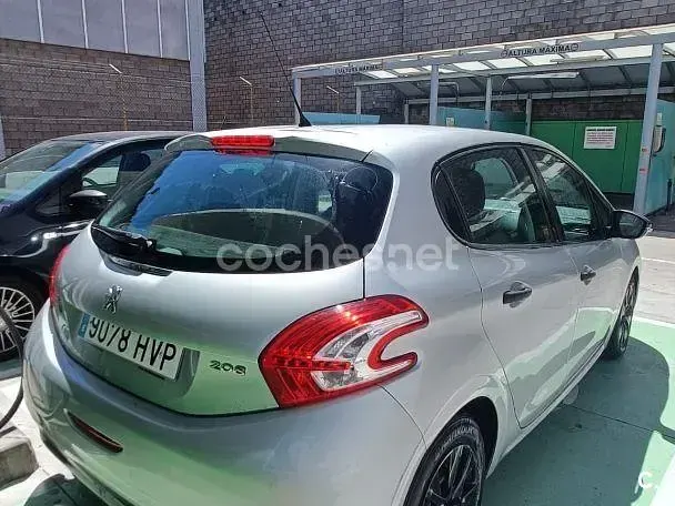 Usado Peugeot 208 Business-Line 68 CV (50 kW) 2014 Gris / plata Utilitario