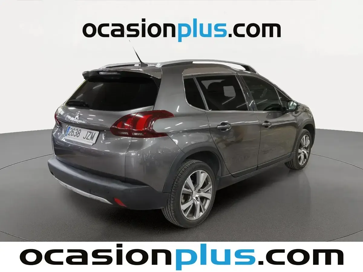 Usado Peugeot 2008 Allure 110 CV (80 kW) 2017 Gris SUV