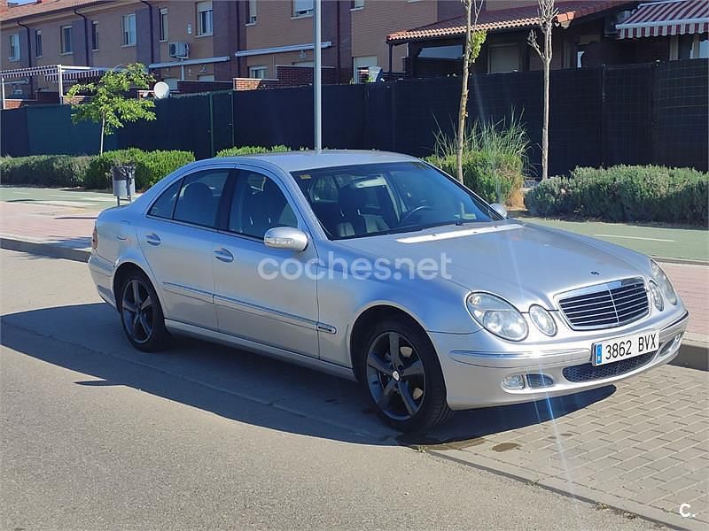 Occasion Mercedes E220 Elegance 143 PK (105 kW) 2002 Wit Sedan