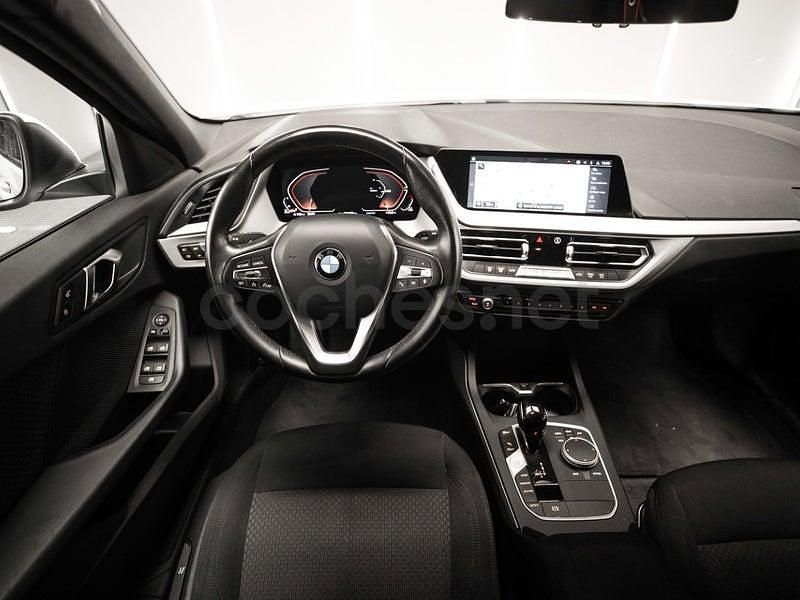 Usado BMW 118 150 CV (110 kW) 2021 Blanco Utilitario