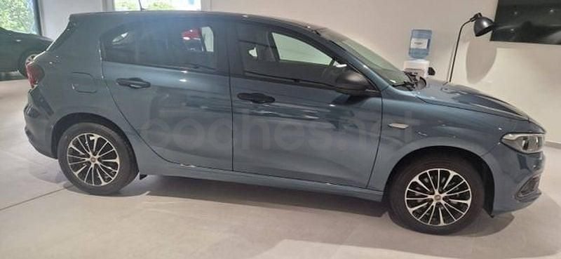 Nuevo Fiat Tipo 131 CV (96 kW) 2025 Azul Berlina