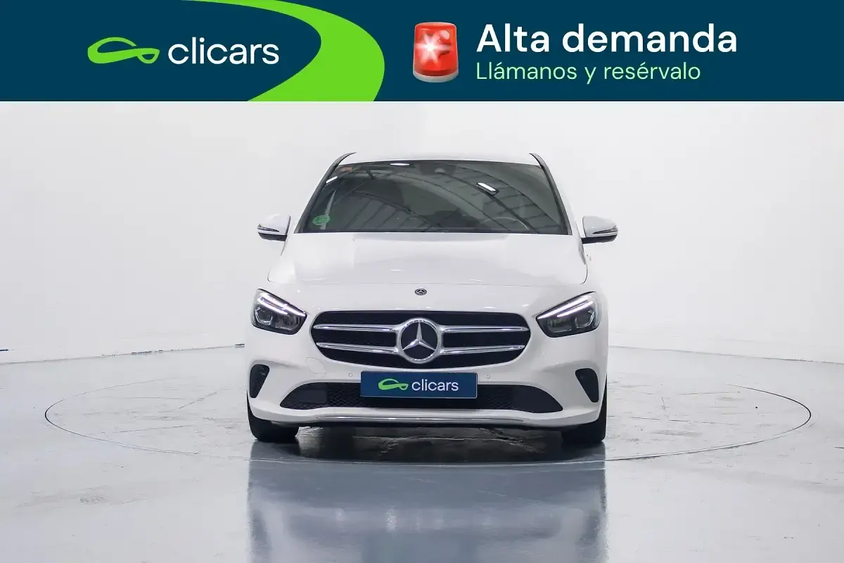 Käytetty Mercedes B200 150 HP (110 kW) 2019 Valkoinen Tila-auto