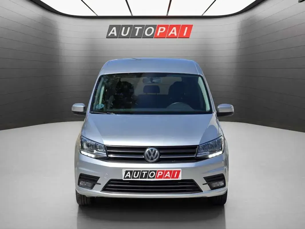 Usado VW Caddy 102 CV (75 kW) 2019 Plateado Monovolumen