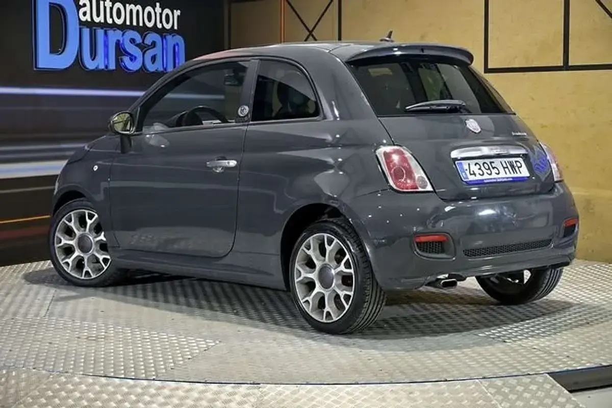 Usado Fiat 500 S 86 CV (63 kW) 2014 Gris Utilitario