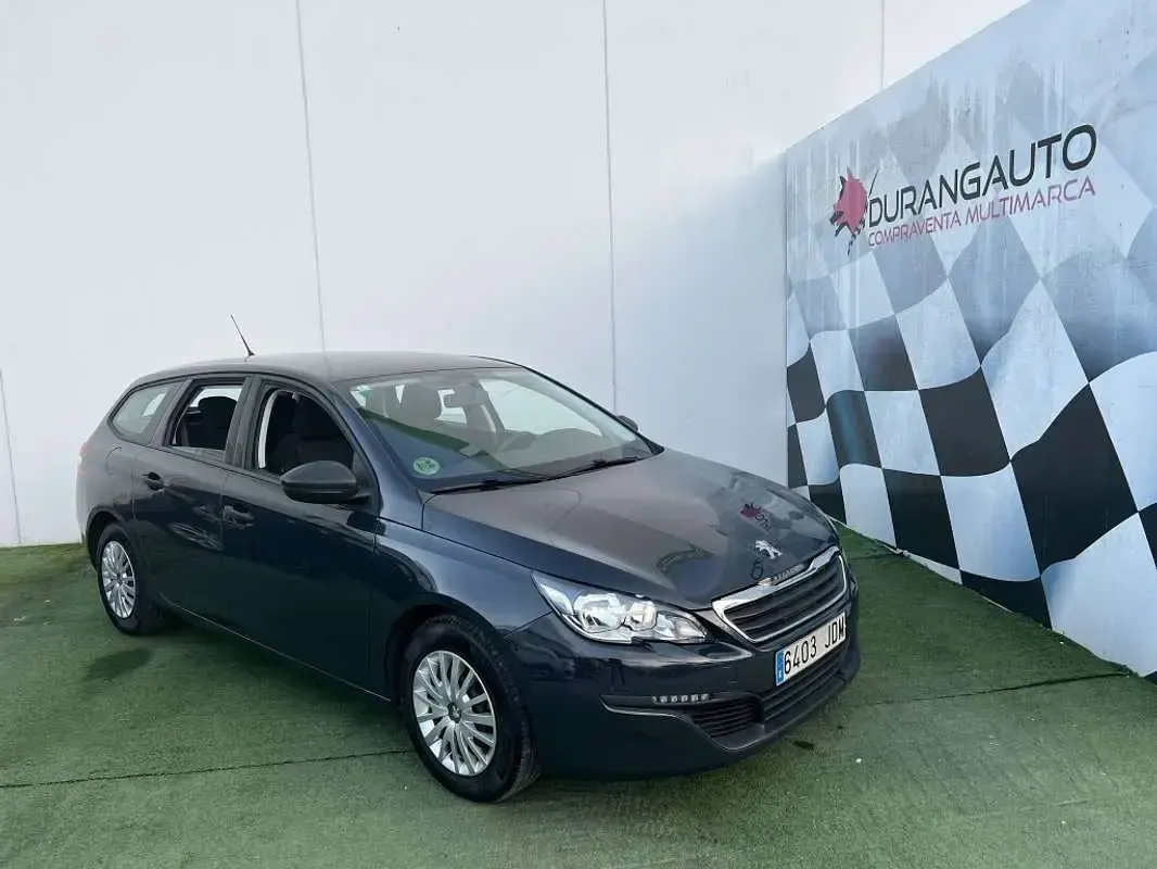 Usado Peugeot 308 SW Access 110 CV (80 kW) 2015 Azul Familiar