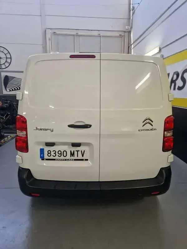 Usado Citroën Jumpy 120 CV (88 kW) 2024 Blanco Monovolumen
