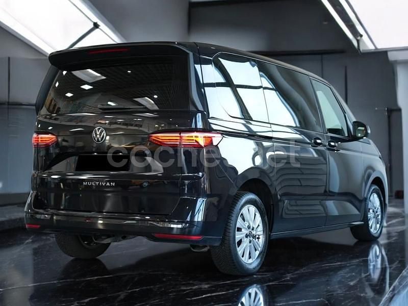 Usado VW Multivan Comfortline 150 CV (110 kW) 2022 Negro Monovolumen