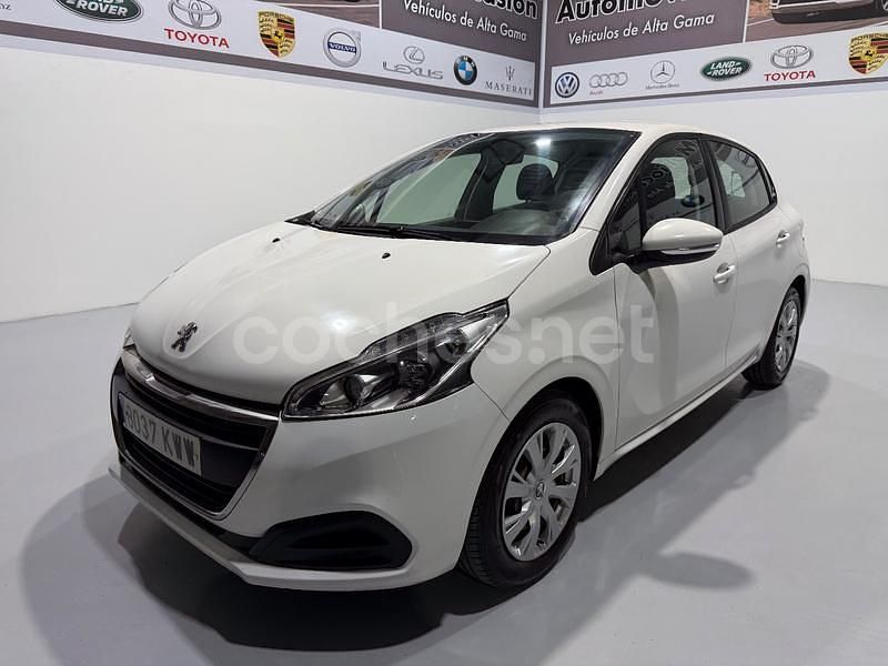 Usado Peugeot 208 Active 82 CV (60 kW) 2019 Blanco Utilitario