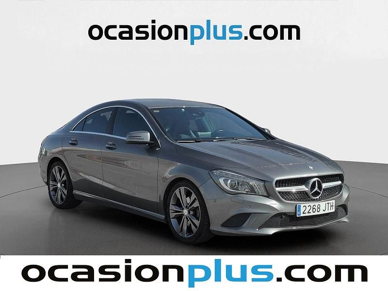 Käytetty Mercedes CLA180 Urban 122 HP (89 kW) 2015 Harmaa Sedan
