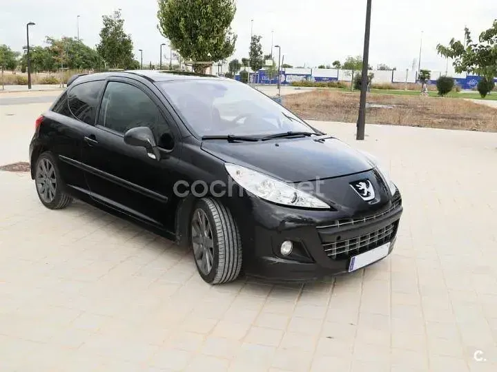 Usado Peugeot 207 GT 150 CV (110 kW) 2008 Negro Berlina