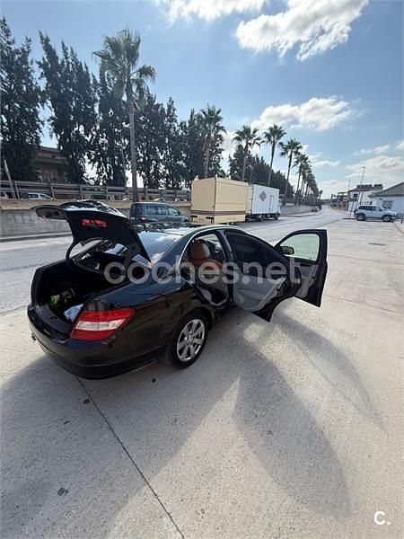 Negro Usado 2011 Mercedes C200 Berlina | 8500 € (Precio justo) - Imagen 1/4