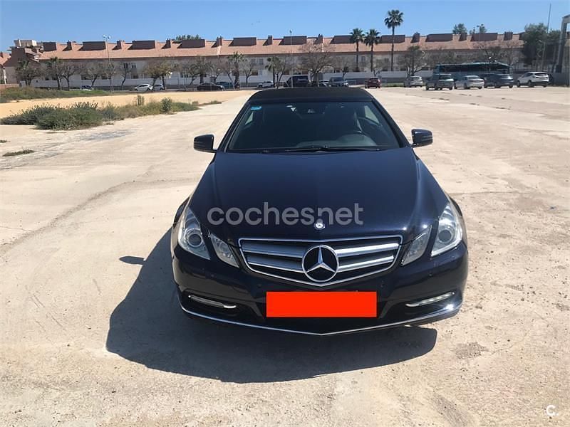 Usado Mercedes E350 Avantgarde 306 CV (225 kW) 2011 Azul Descapotable