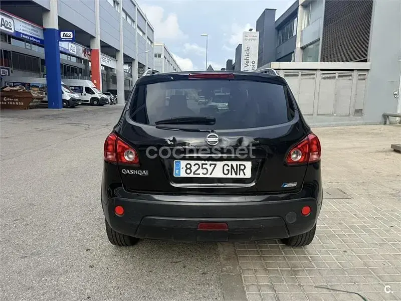 Usado Nissan Qashqai Tekna 140 CV (102 kW) 2009 Negro SUV