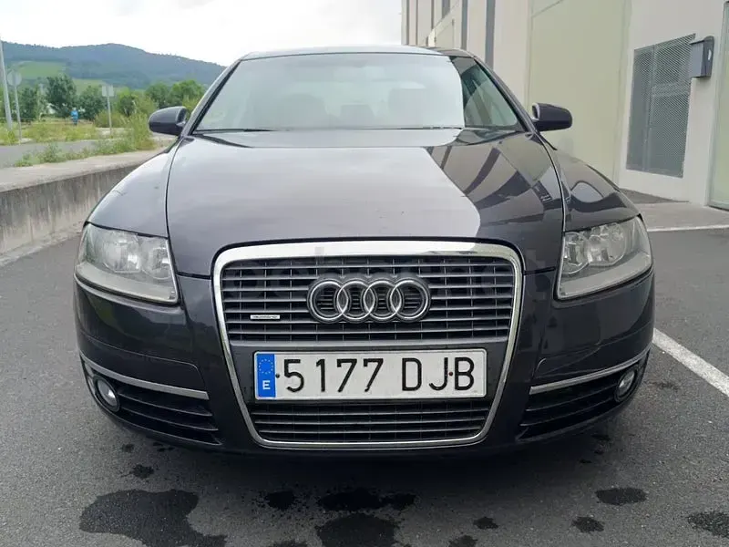 Usado Audi A6 225 CV (165 kW) 2005 Negro Berlina